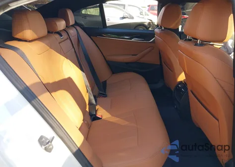 2023 BMW 530E z USA, uszkodzony, nr VIN WBA13AG08PCM41811